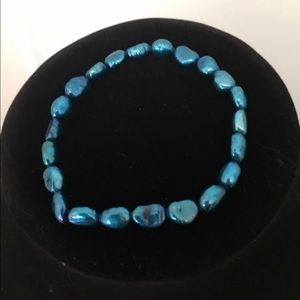 Get a free gift too!, Pearl bracelet